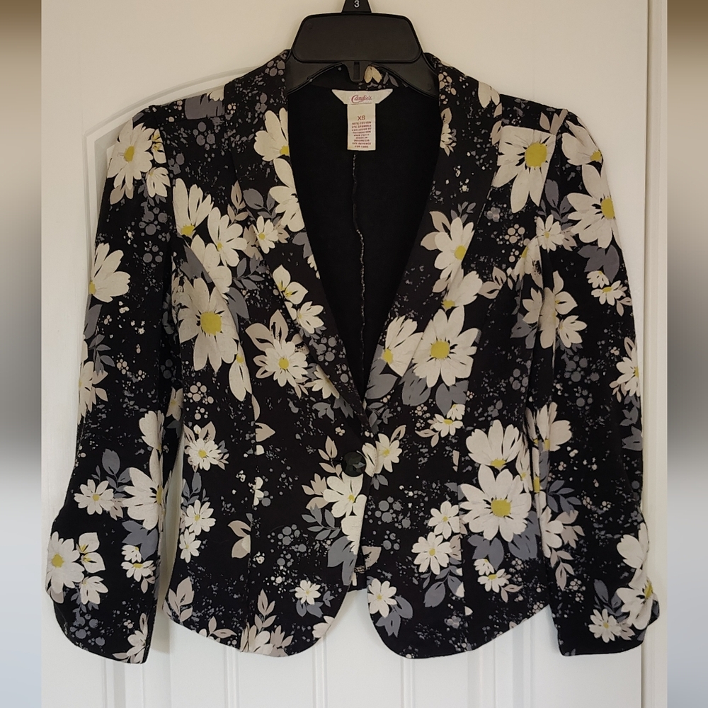Candie's Black and White Floral Blazer